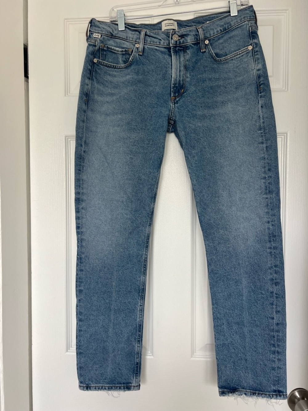 Citizens Of Humanity Low-Rise Straight Leg Jean - Perfect Condition!!